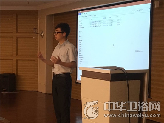 考察交流工業(yè)設計 師生赴浪鯨展廳進行互動(圖2) 浪鯨衛(wèi)浴