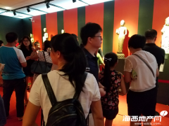 48小時(shí)2萬人 一場展覽掀起泉州愛國熱潮