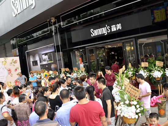 森美廚柜展廳盛裝開(kāi)業(yè)現(xiàn)場(chǎng)