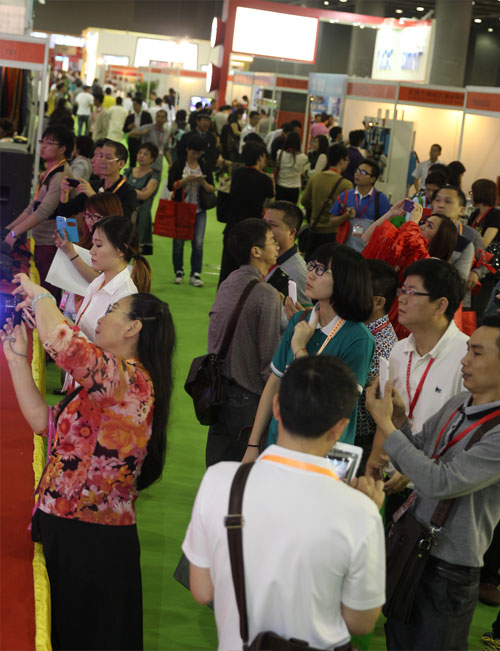 廣交會同期秋季廣州國際鞋類皮革鞋材鞋機(jī)展(圖1) 廣交會同期秋季廣州國際鞋類皮革鞋材鞋機(jī)展(圖1)