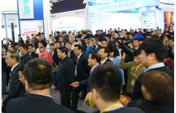 我市組團(tuán)參加2016絲博會獲最佳展臺獎(圖1) 我市組團(tuán)參加2016絲博會獲最佳展臺獎(圖1)