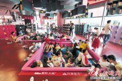 國慶長假長沙掀讀書、觀展熱潮