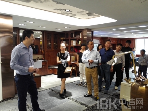 心海伽藍(lán)展廳全新亮相，迎經(jīng)銷商考察團(tuán)首批參觀