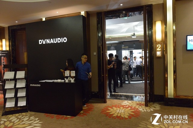 全系音箱產品亮相 丹拿展廳觀者如潮(圖1) 全系音箱產品亮相 丹拿展廳觀者如潮