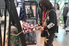 展商不滿足于接待買家:絲博會工廠展區(qū)應運而生