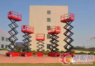 美通重工有限公司與您相約2016上海寶馬展(圖2)  自行式剪叉型高空作業(yè)平臺(tái)