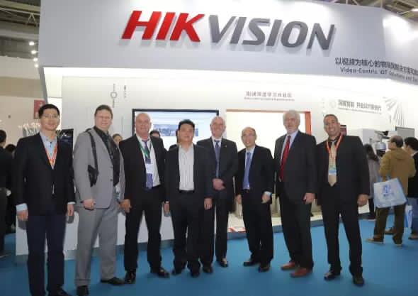 以色列駐華大使參觀?？低暟膊?huì)展臺(tái)